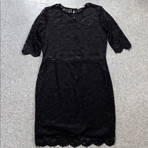 FASHION NOVA Black lace dress
